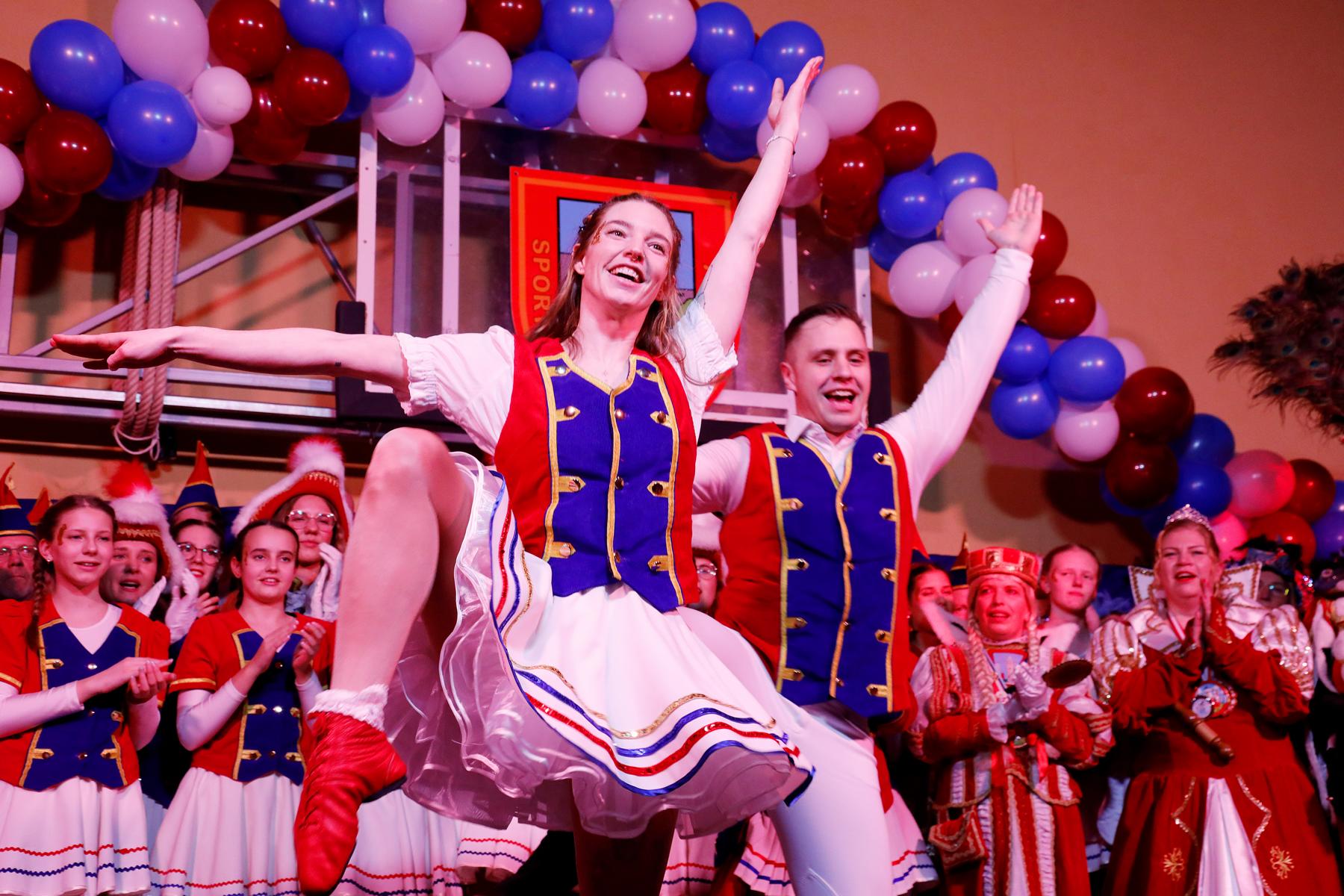 Grandiose Prunksitzung: Ausverkauftes Haus und beste Stimmung in der Sporthalle