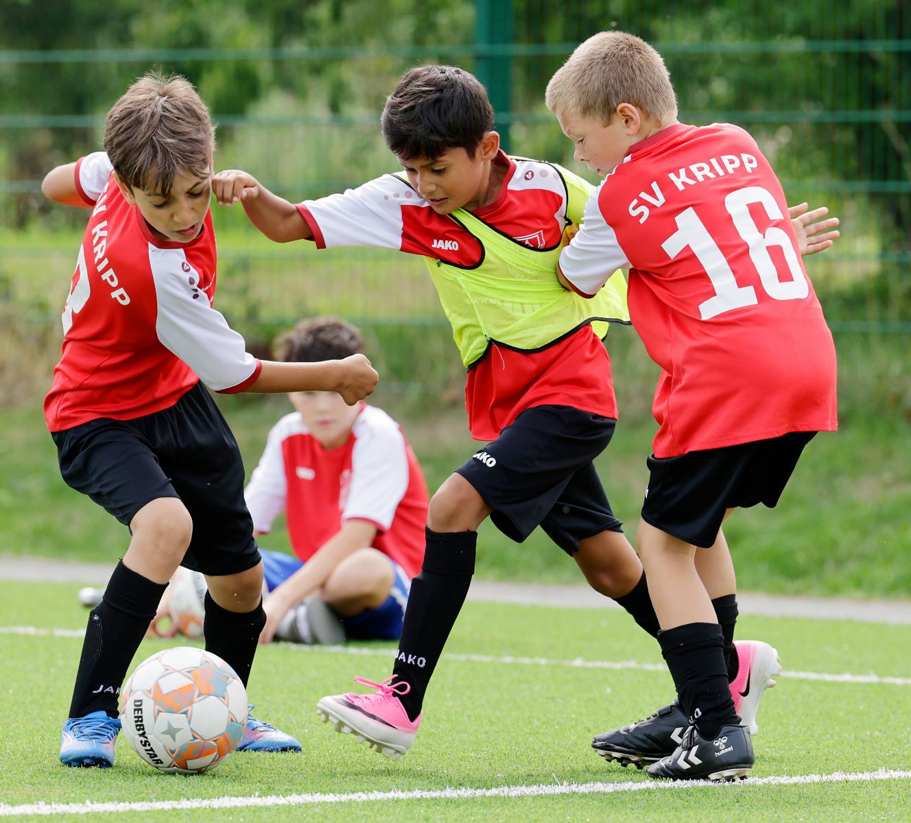 E-Junioren mit ereignisreicher Fußballwoche